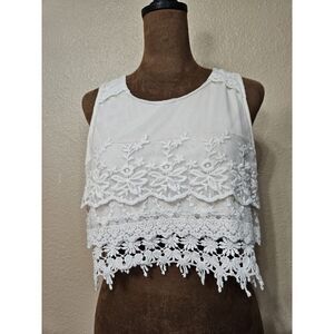 Women’s Ivory Lace Layered Crop Top Size PM